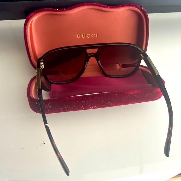 Gucci sunglasses - Picture 3 of 7